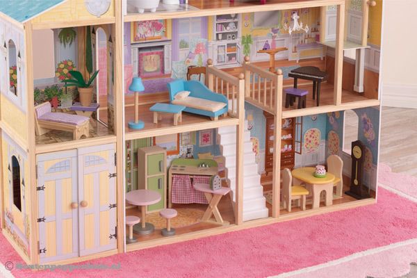 Prachtig gedetailleerde keuken en woonkamer.